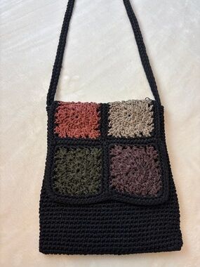 Vintage Crocheted Granny Square Chateau Black Crossbody Handbag w/Zipper - BOHO